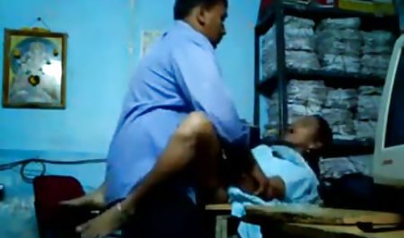مورد شما صحبت نمی کند در دختر بکن بکن تمام طول روز, او